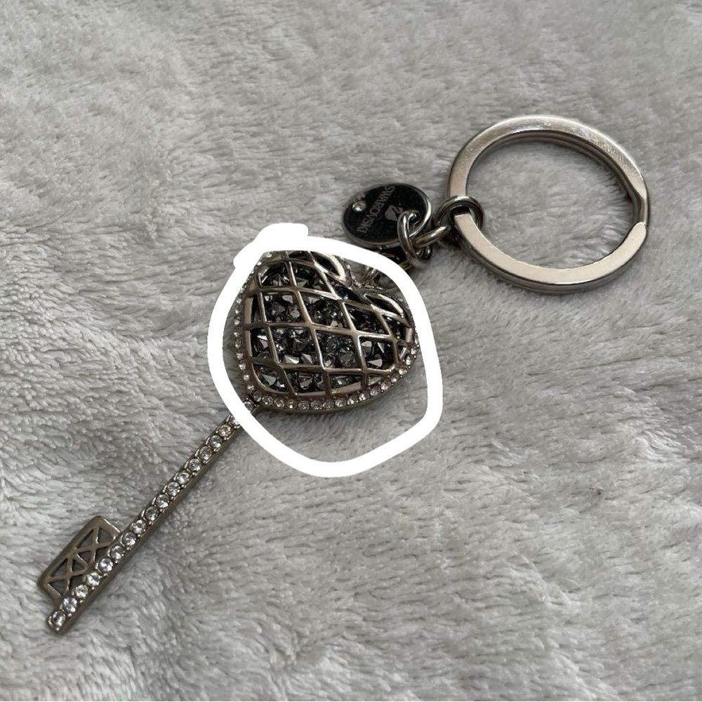 Swarovski Crystal heart keychain - Picture 7 of 8